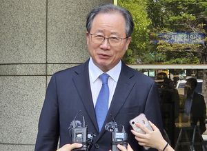 '해직교사 특채' 김석준 부산교육감 항소심 무죄