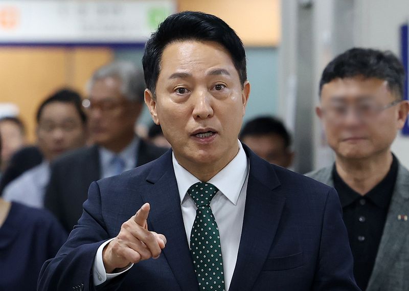 오세훈 서울시장, "대출 문턱 부터 낮춰야"..주거사다리 복구 강조