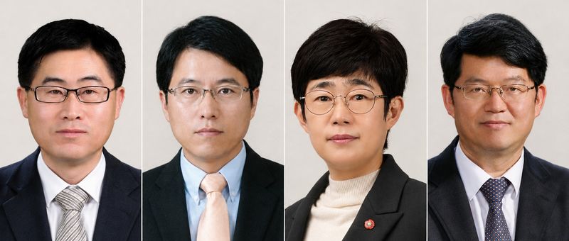 제주도가 25일자로 단행하는 민선 9기 첫 정기인사 주요 간부. 왼쪽부터 양제윤 기획조정실장, 조상범 안전건강실장, 김인영 의회사무처장, 제주특별자치도개발공사로 파견되는 양기철 지방이사관. /사진=제주특별자치도 제공