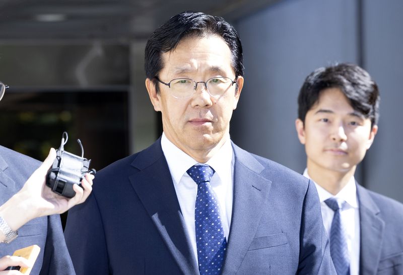 채 상병 순직 사건 처리 과정에서 부당하게 관여한 혐의를 받는 황유성 전 국군방첩사령관이 12일 오후 서울 서초구 서울중앙지방법원에서 열린 구속 전 피의자 심문(영장실질심사)을 마치고 법정을 나서고 있다. 2026.8.12 ⓒ 뉴스1 최지환 기자