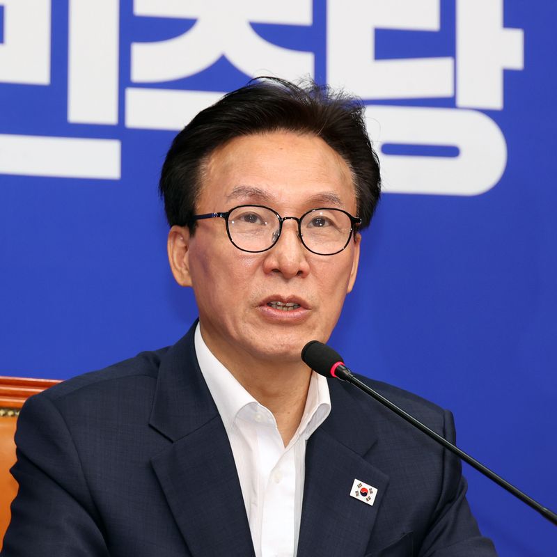 더불어민주당 김민석 대표가 24일 국회에서 열린 최고위원회의에서 발언하고 있다. 사진=서동일 기자