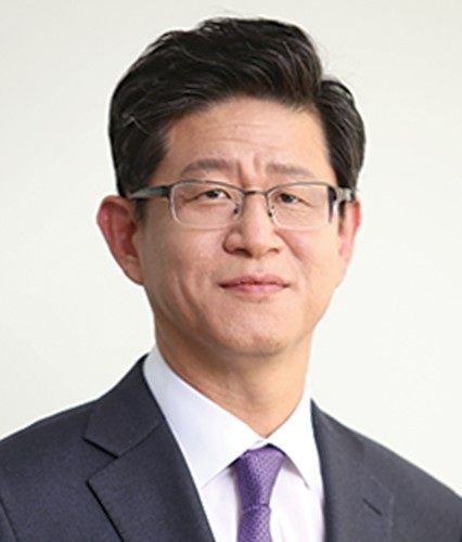 李, 10년 공석 특별감찰관에 최길수…'민주당 추천' 택했다