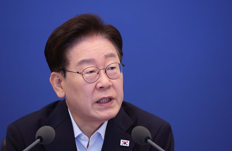 이재명 대통령이 25일 청와대에서 열린 제37회 국무회의에서 발언하고 있다. 뉴시스