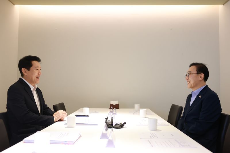 8월 26일 김윤덕 국토교통부 장관-오세훈 서울시장 면담