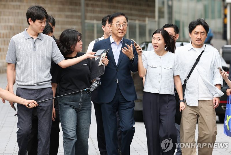 용산공원 주택공급 회동 향하는 김윤덕 장관 (출처=연합뉴스)