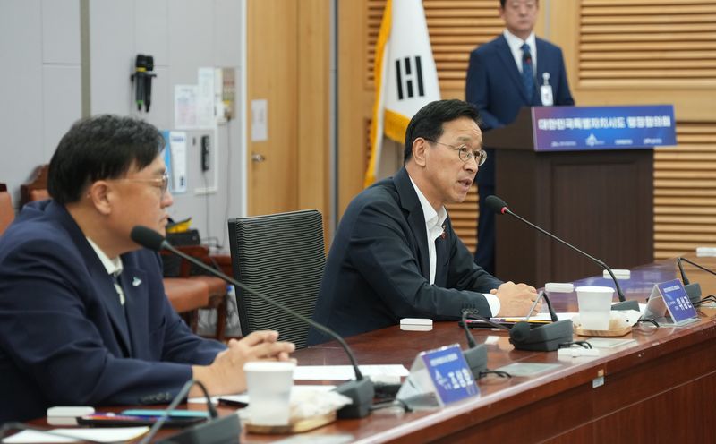 위성곤 제주특별자치도지사가 26일 국회 의원회관에서 열린 대한민국 특별자치시도 행정협의회 정기회의에서 특별자치지역에 대한 실질적인 권한과 재정 지원 확대 필요성을 설명하고 있다. /사진=제주특별자치도 제공