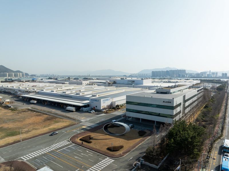 부산 강서구 신호동 르노코리아 부산공장 전경. 르노코리아 제공