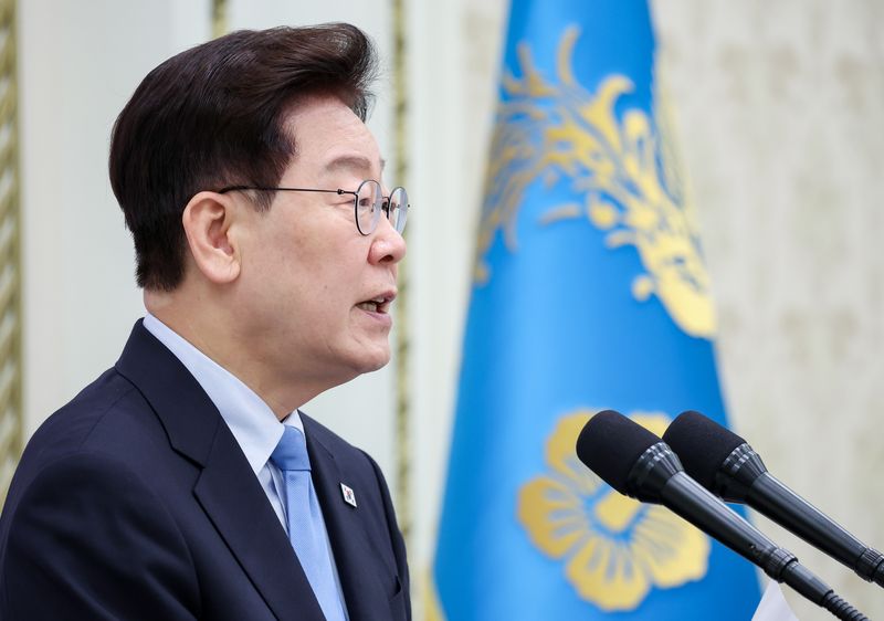 이재명 대통령이 27일 청와대에서 열린 민선 9기 시장·군수·구청장 초청 오찬간담회에서 인사말을 하고 있다. 연합뉴스