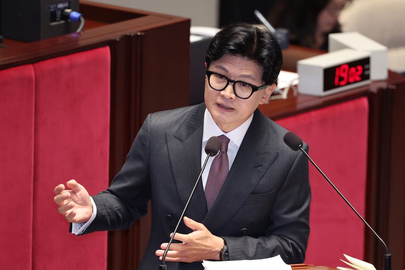 한동훈 무소속 의원이 24일 서울 여의도 국회에서 열린 예산결산특별위원회 전체회의에서 질의하고 있다. 2026.8.24 ⓒ 뉴스1 신웅수 기자