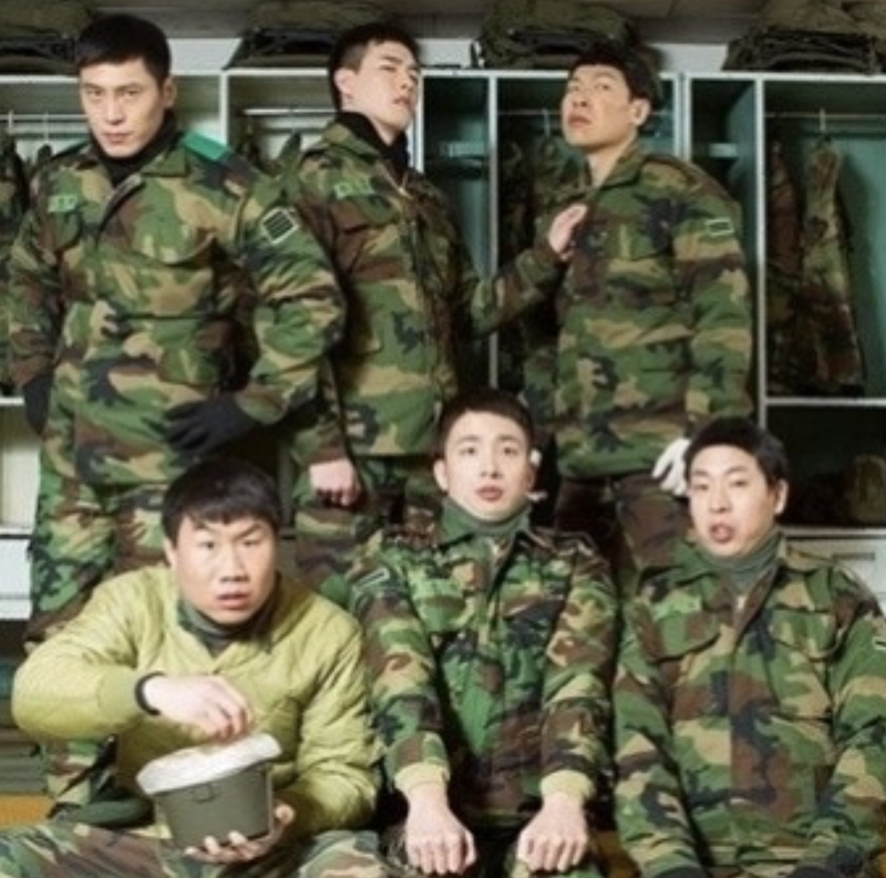 배우 이용주 사망 소식에 푸른거탑에서 호흡을 맞춘 개그맨 김재우가 애도의 글과 함께 올린 사진./사진=김재우 SNS 캡처