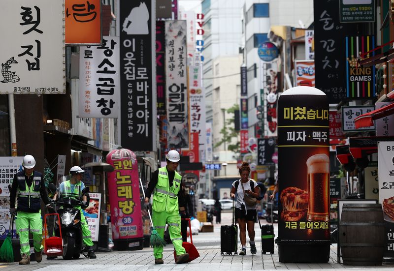 8월 30일 서울 종로구 먹자골목 거리가 한산한 모습을 보이고 있다. 뉴스1