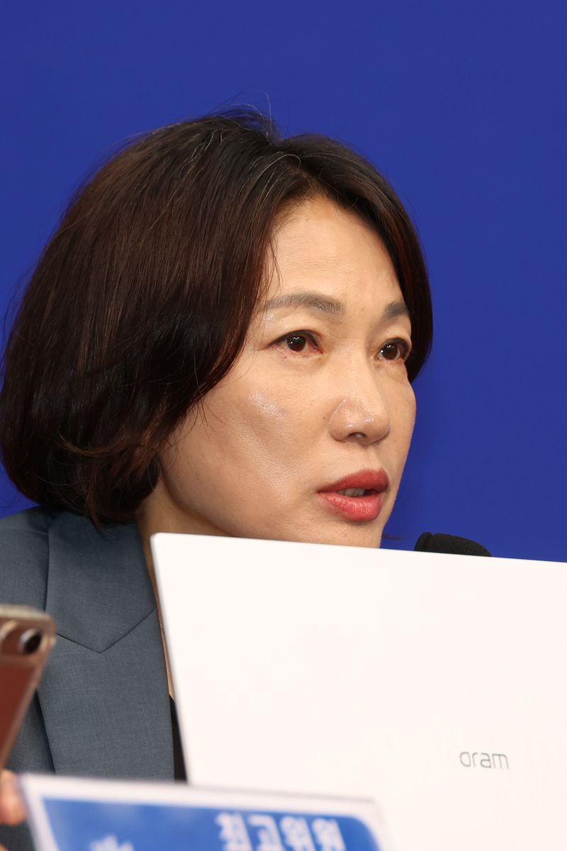 더불어민주당 서미화 최고위원이 31일 국회에서 열린 최고위원회의에서 발언하고 있다. 사진=서동일 기자