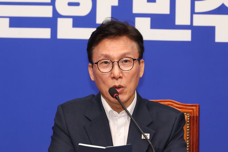 [현장영상] 민주, 용혜인 집중 엄호 
