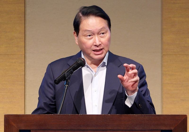 최태원 대한상공회의소 회장이 31일 일본 센다이 웨스틴호텔에서 ‘지역에서 열어가는 한일의 미래'를 주제로 열린 ‘제15회 한일상공회의소 회장단 회의’에서 개회사를 하고 있다. 대한상의 제공