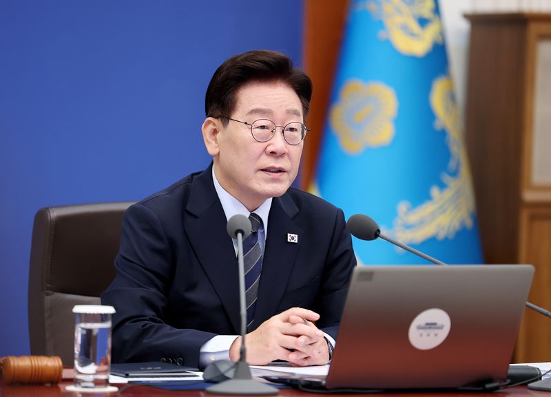 이재명 대통령이 1일 청와대에서 열린 국무회의에서 발언하고 있다. 청와대통신사진기자단