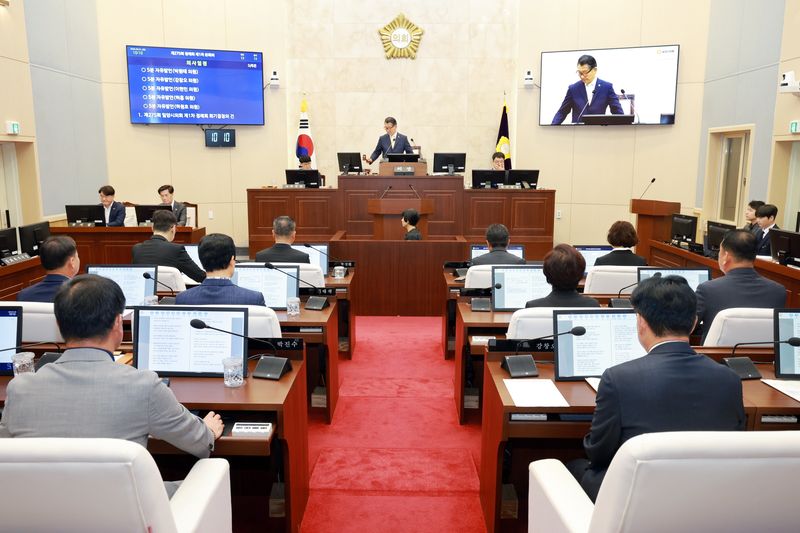 밀양시의회가 1일 제275회 정례회 1차 본회의를 열고 있다.(밀양시의회 제공. 재판매 및 DB금지)