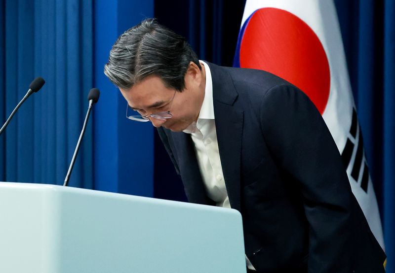 김용범 청와대 정책실장이 1일 이재명 정부 출범과 함께 취임한 지 약 15개월만에 사퇴했다. 사진은 지난해 7월 브리핑 때 모습. 연합뉴스
