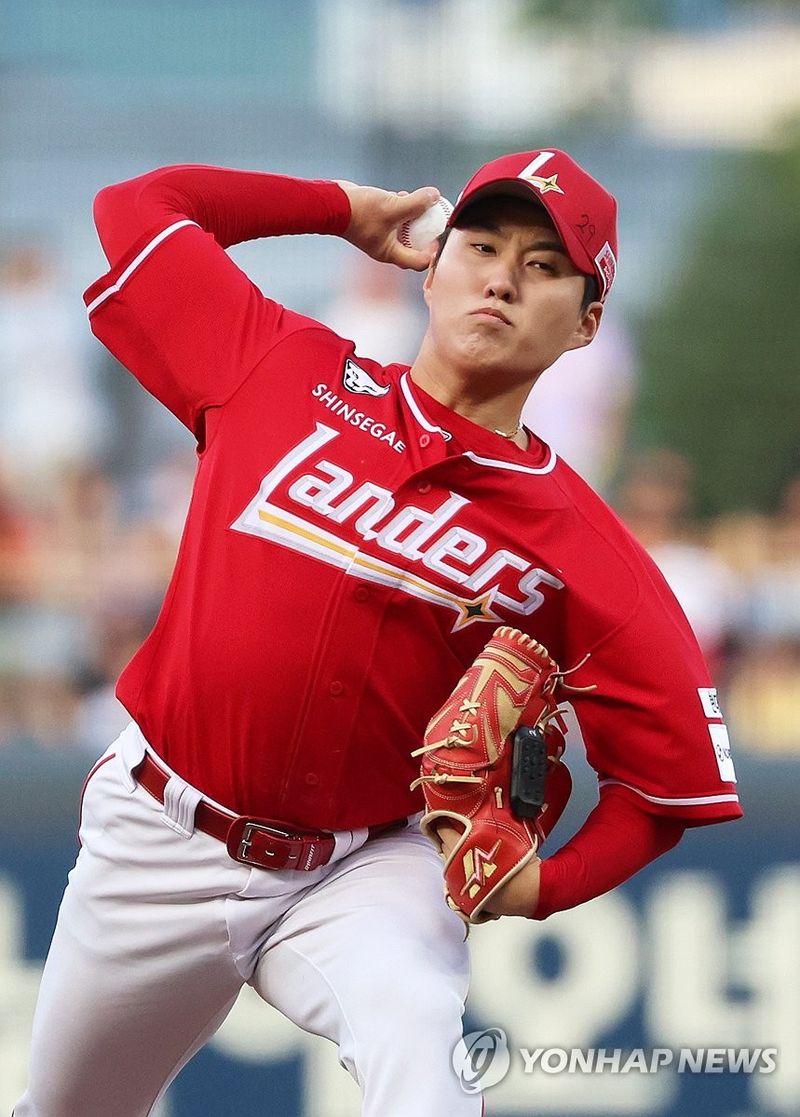 투구하는 최민준 (출처=연합뉴스)