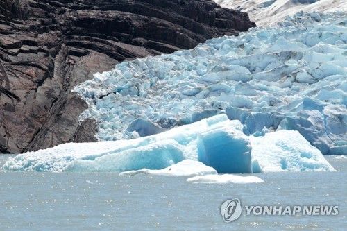 칠레 파타고니아 지역에서 녹고 있는 빙하 (출처=연합뉴스)