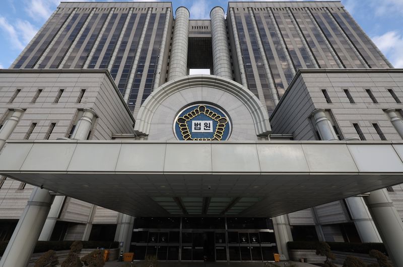 [서울=뉴시스] 김명년 기자 = 예능 및 교양 프로그램 등 비드라마 각본도 저작성을 인정해야 한다는 법원 판단이 나왔다. 사진은 서울 서초구 서울중앙지방법원. 2026.09.02. kmn@newsis.com