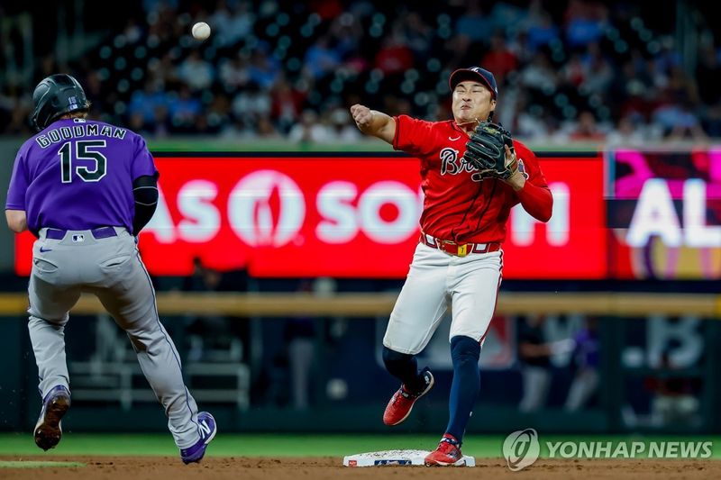 김하성의 강력한 송구 (출처=연합뉴스)