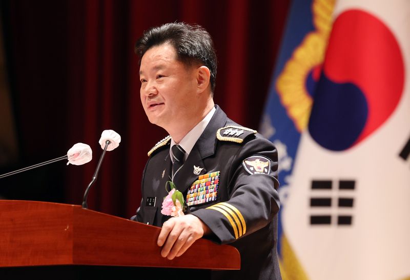 박정보 서울경찰청장이 2일 서울 종로구 서울경찰청에서 열린 퇴임식에서 퇴임사를 하고 있다. 연합뉴