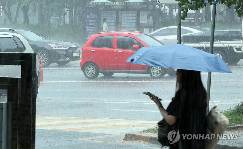 소나기 내리는 날씨 (출처=연합뉴스)