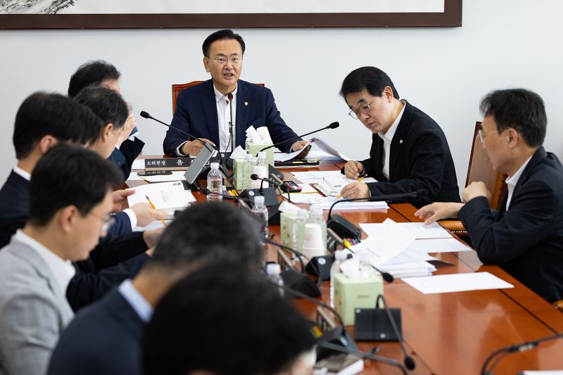 유상범 국회 예산결산특별위원회 2025회계연도 결산심사소위원장이 2일 서울 여의도 국회에서 열린 제439회 국회(정기회) 예산결산특별위원회 제1차 2025회계연도 결산심사소위원회를 주재하고 있다. 2026.9.2 ⓒ 뉴스1 유승관 기자