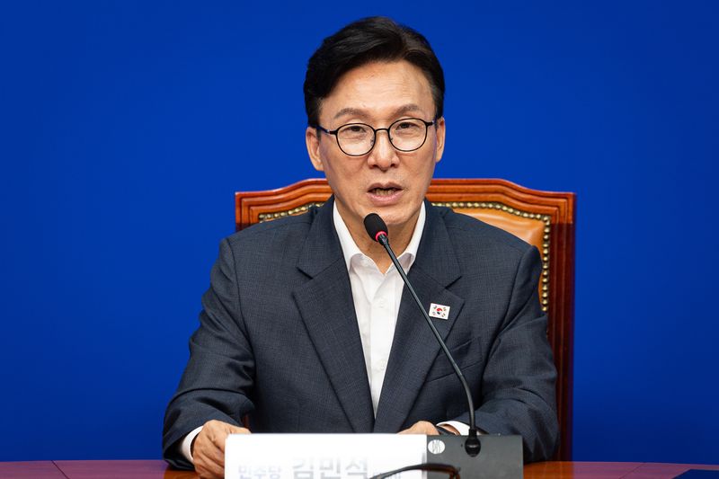 김민석 더불어민주당 대표가 지난 1일 서울 여의도 국회에서 열린 경찰개혁추진단 1차 회의에서 발언하고 있다. 뉴스1