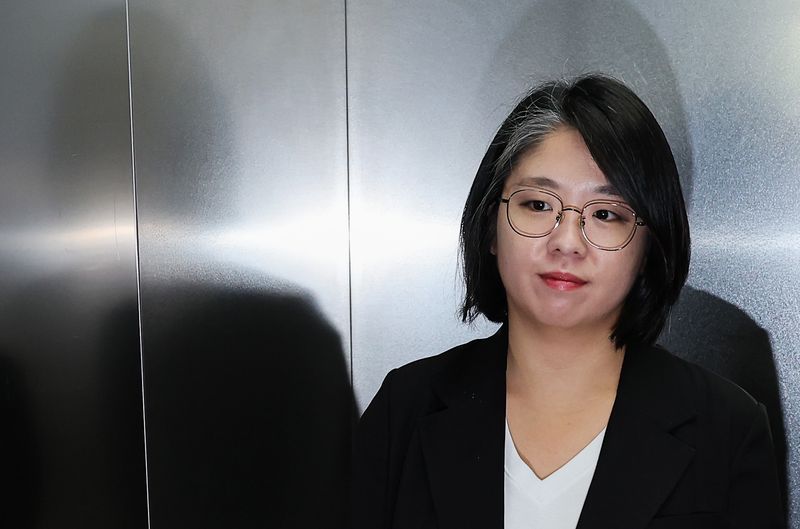 용혜인 성평등가족부 장관 후보자가 3일 오전 서울 서대문구 한국청소년활동진흥원에 마련된 인사청문회 준비사무실로 출근하고 있다. 뉴스1
