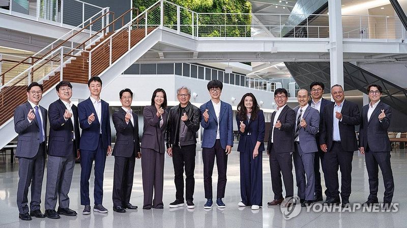이해진 의장 등 네이버 경영진과 젠슨 황 엔비디아 CEO 회동 (출처=연합뉴스)