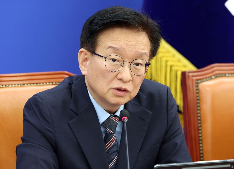 권칠승 더불어민주당 정책위의장이 지난 3일 서울 여의도 국회에서 열린 정책조정회의에서 발언하고 있다. 뉴시스