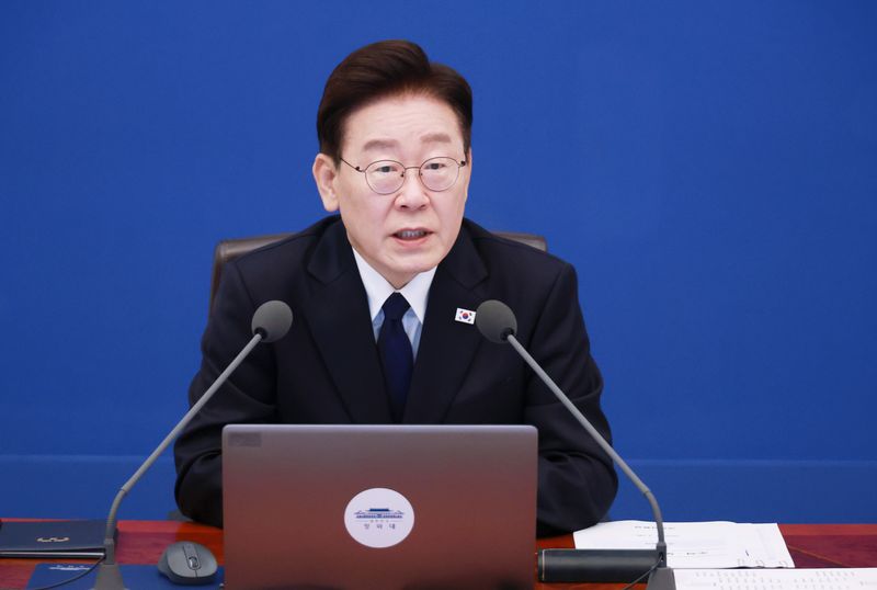 이재명 대통령이 3일 청와대에서 열린 수석보좌관회의에서 발언하고 있다. 뉴시스