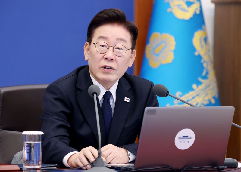 이재명 대통령이 3일 청와대에서 열린 수석보좌관회의에서 발언하고 있다. 뉴시스