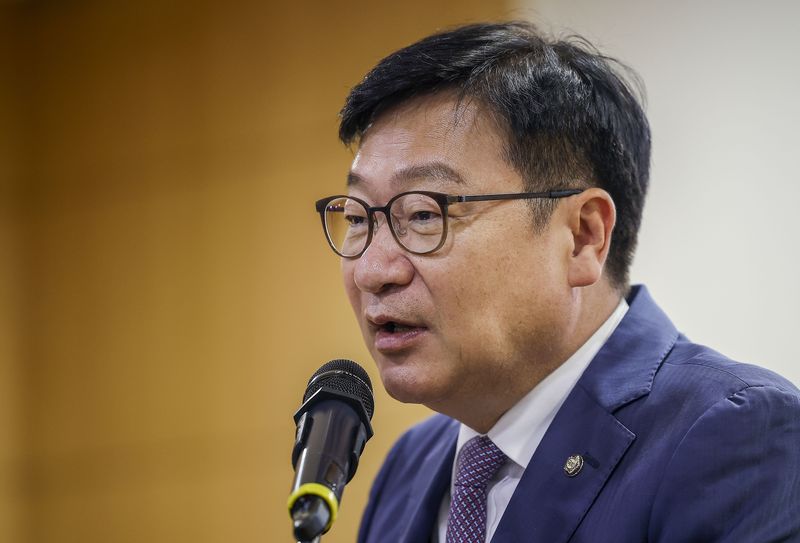 [서울=뉴시스] 정병혁 기자 = 정점식 국민의힘 원내대표가 4일 서울 여의도 국회 의원회관에서 열린 북한인권법 실태와 정상화를 위한 토론회에서 인사말을 하고 있다. 2026.09.04. jhope@newsis.com