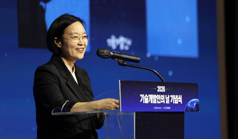 [서울=뉴시스] 김선웅 기자 = 한성숙 국무총리가 7일 서울 여의도 페어몬트 앰배서더 서울에서 열린 2026 기술개발인의 날 기념식에서 축사를 하고 있다. 2026.09.07. mangusta@newsis.com