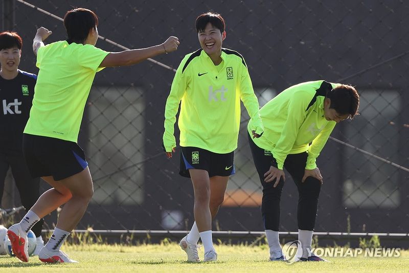미소 보이는 지소연 (출처=연합뉴스)