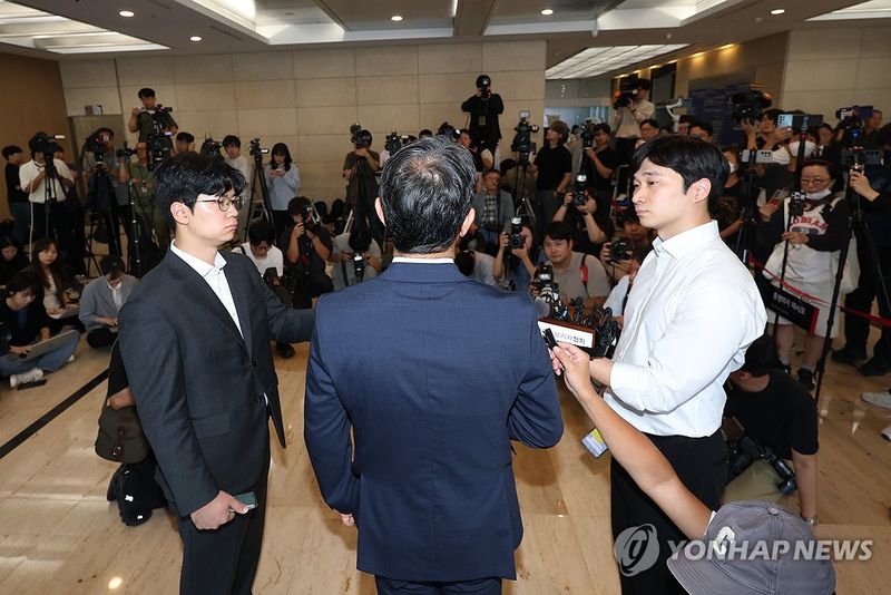 법무장관 후보자에 쏠린 시선 (출처=연합뉴스)