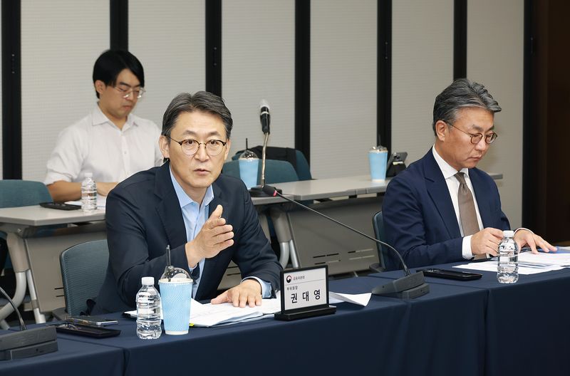 권대영 금융위원회 부위원장이 4일 오전 서울 영등포구 예탁결제원 서울사무소에서 열린 '민·관 합동 토큰증권 협의체' 3차회의에서 발언하고 있다. (금융위원회 제공. 재판매 및 DB금지) 2026.9.4 ⓒ 뉴스1 윤지오 수습기자