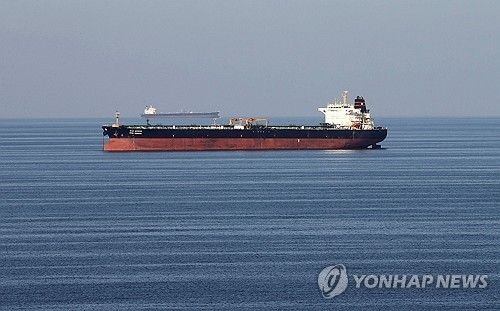 호르무즈 해협을 지나는 유조선. 기사 내용과 직접 관련 없음 (출처=연합뉴스)