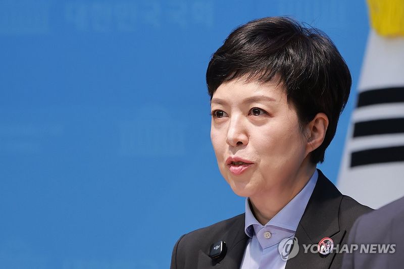 '경기 시흥 투표자수 대규모 오입력' 회견하는 국민의힘 김은혜 의원 (출처=연합뉴스)