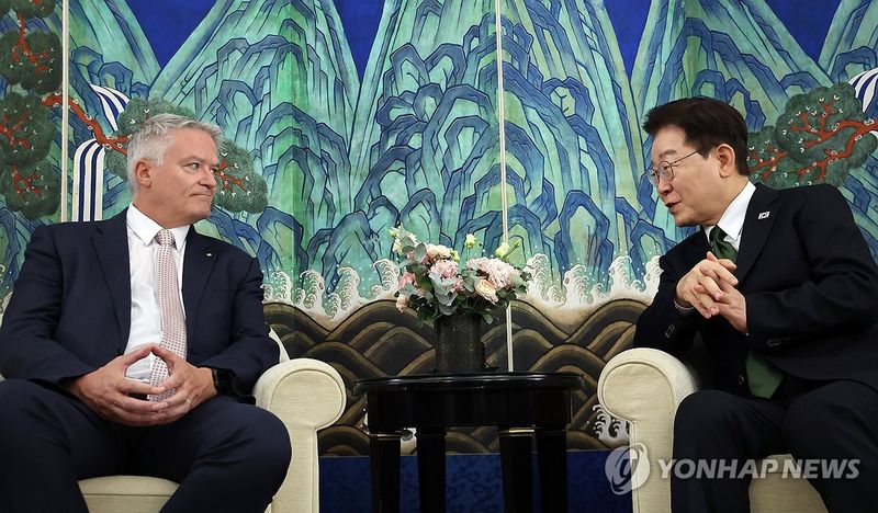 이재명 대통령, OECD 사무총장 접견 (출처=연합뉴스)