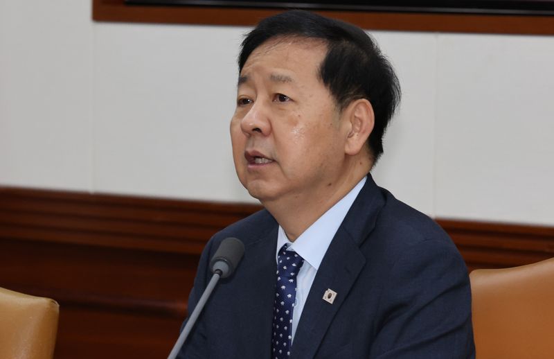 구윤철 경제부총리 겸 재정경제부 장관이 10일 서울 종로구 정부서울청사에서 열린 경제관계장관회의 겸 구조혁신 관계장관회의에서 모두 발언을 하고 있다. 뉴스1