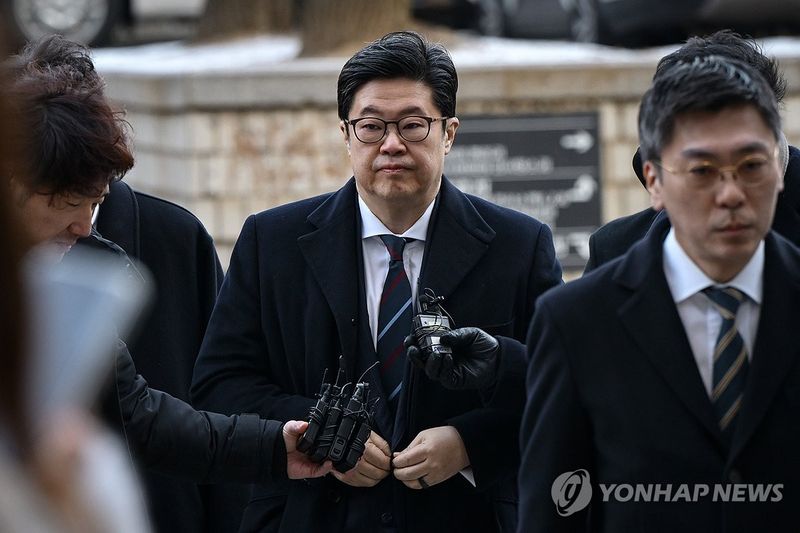김병주 MBK파트너스 회장, 영장실질심사 출석 (출처=연합뉴스)