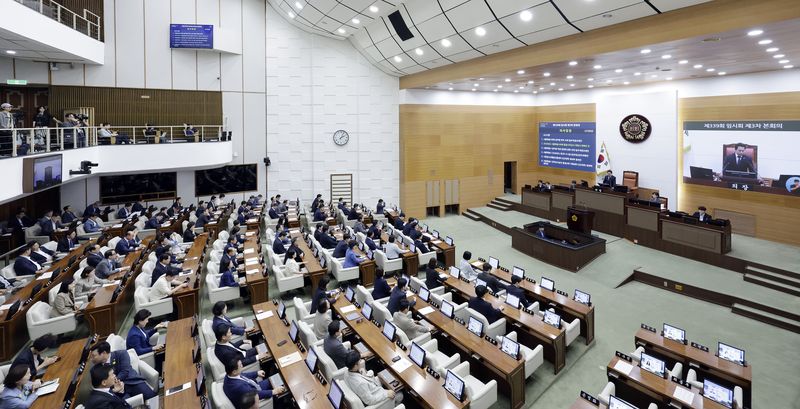 [서울=뉴시스] 최동준 기자 = 11일 서울 중구 서울시의회에서 제339회 임시회 제3차 본회의가 열리고 있다. 2026.09.11. photocdj@newsis.com