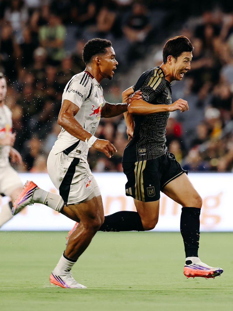 [서울=뉴시스] 미국 프로축구 메이저리그사커(MLS) 로스앤젤레스FC(LAFC)의 손흥민. (사진=LAFC SNS 캡처) 2026.09.10. photo@newsis.com *재판매 및 DB 금지