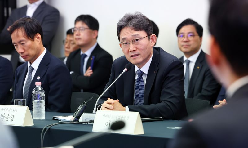 [서울=뉴시스] 전신 기자 = 박윤영 KT 대표가 4일 서울 중구 한국프레스센터에서 열린 '모두의 AI 프로젝트 착수 간담회'에서 발언하고 있다. 2026.09.04. photo1006@newsis.com
