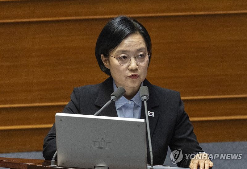 韓총리 "지지율로 민심의 소리 들어…엄중하고 무겁게 생각"(종합2보)