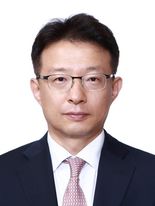 1900조 굴리는 국민연금… 신임 CIO에 이규홍