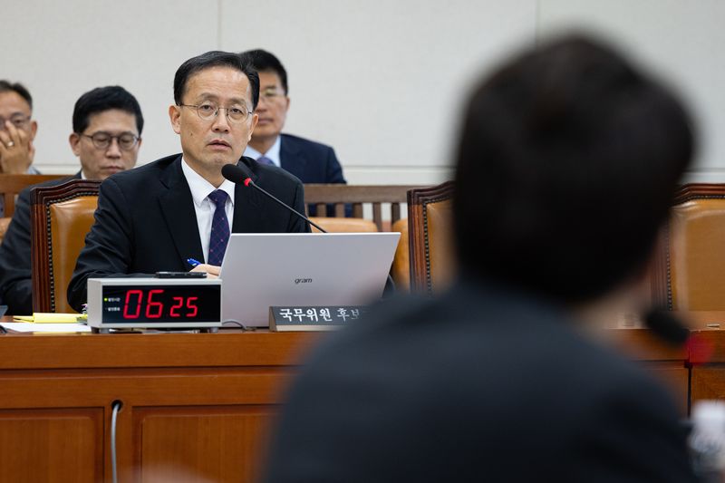 김승원&middot;이형일&middot;이소영 청문회 곳곳 충돌…"악마" "갱년기냐" 막말도